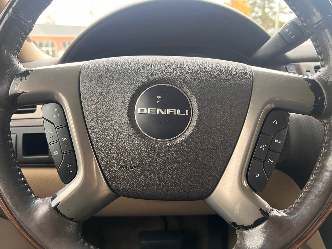 GMC Yukon Denali AWD 4dr 2008 GMC Yukon Denali AWD 4dr 2008