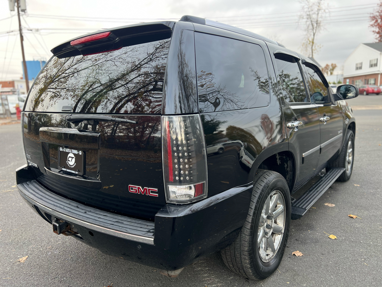 GMC Yukon AWD 4dr 1500 Denali 2012 GMC Yukon AWD 4dr 1500 Denali 2012