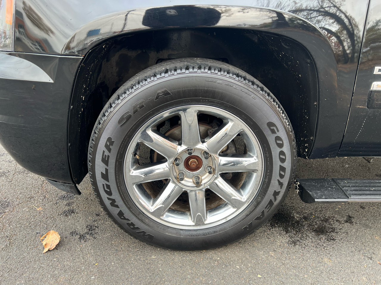 GMC Yukon AWD 4dr 1500 Denali 2012 GMC Yukon AWD 4dr 1500 Denali 2012