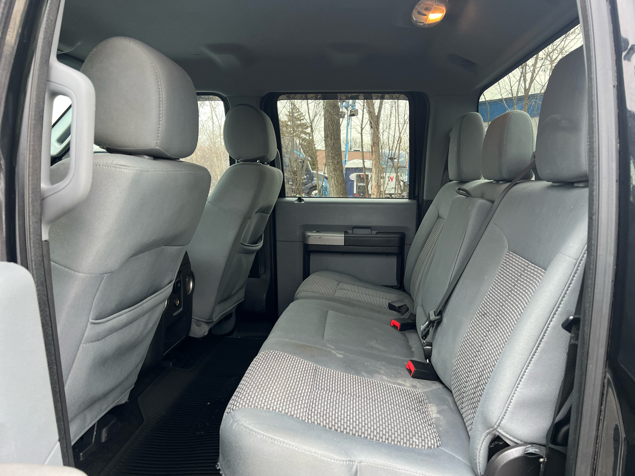 Ford Super Duty F-350 SRW 4WD Crew Cab 156" XLT 2015