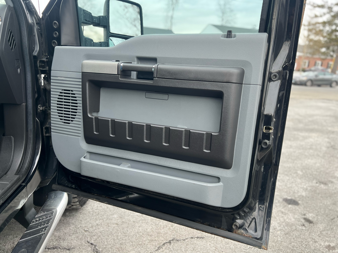 Ford Super Duty F-350 SRW 4WD Crew Cab 156" XLT 2015