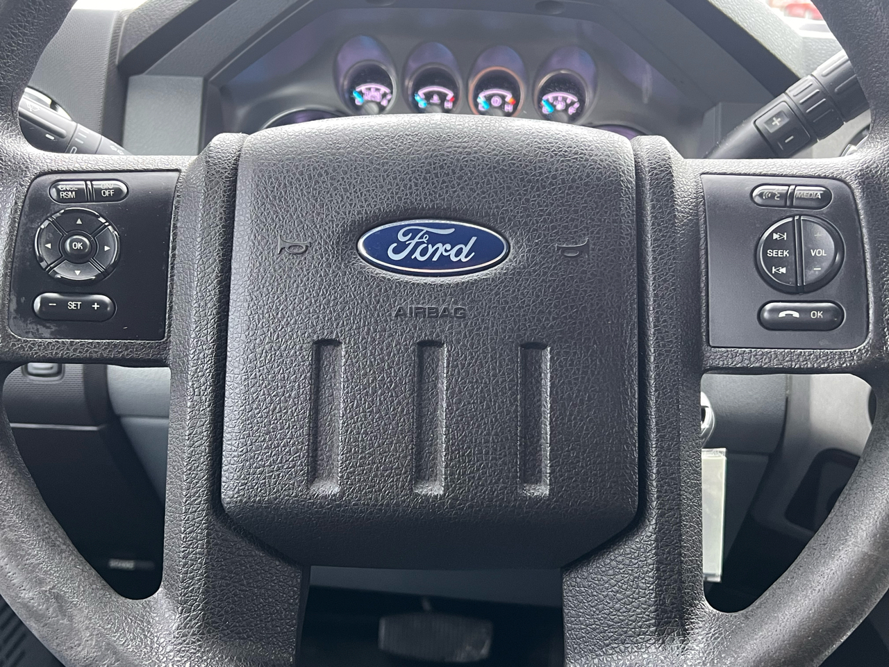 Ford Super Duty F-350 SRW 4WD Crew Cab 156" XLT 2015