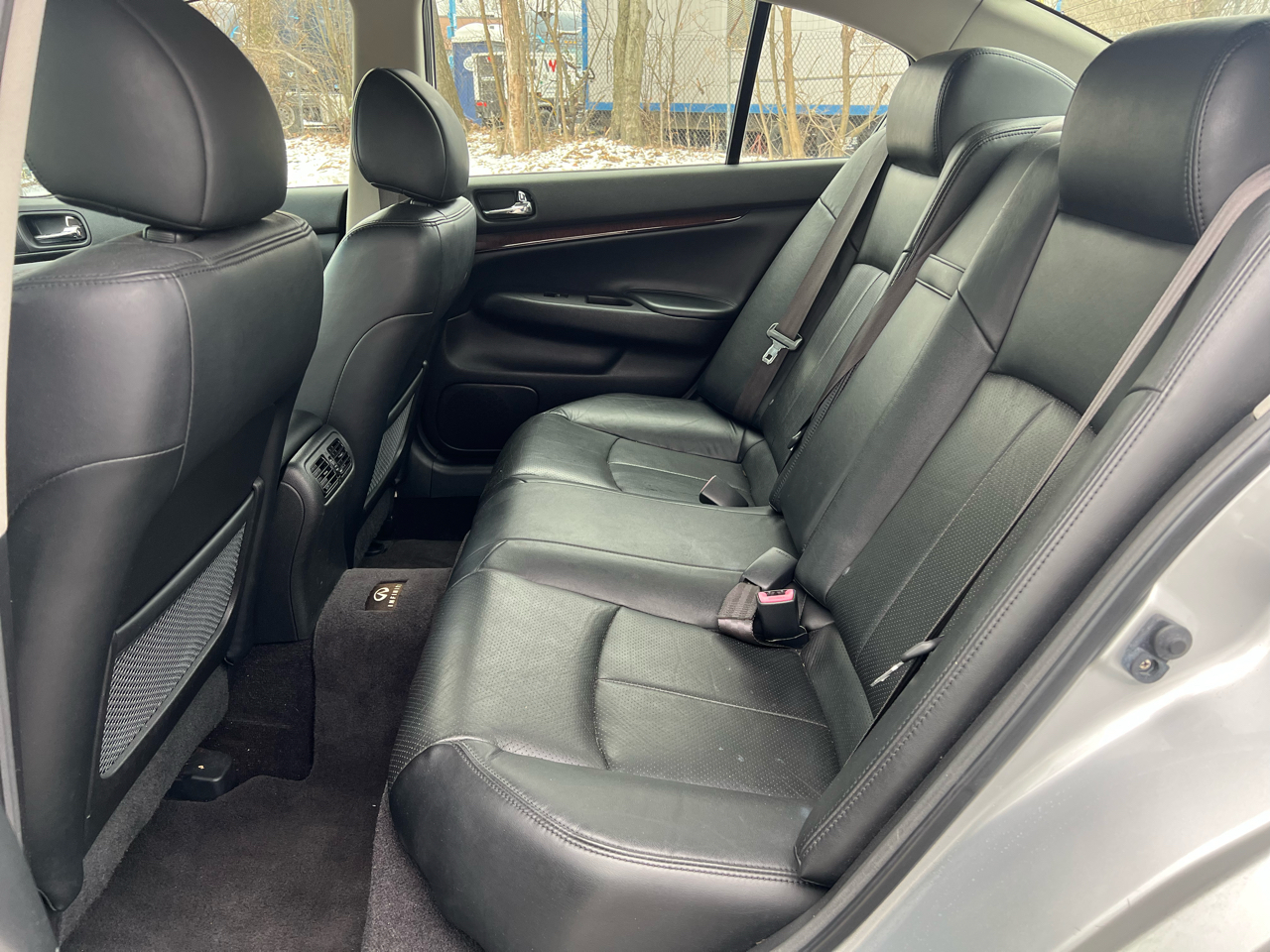 Infiniti G37 Sedan 4dr x AWD 2013