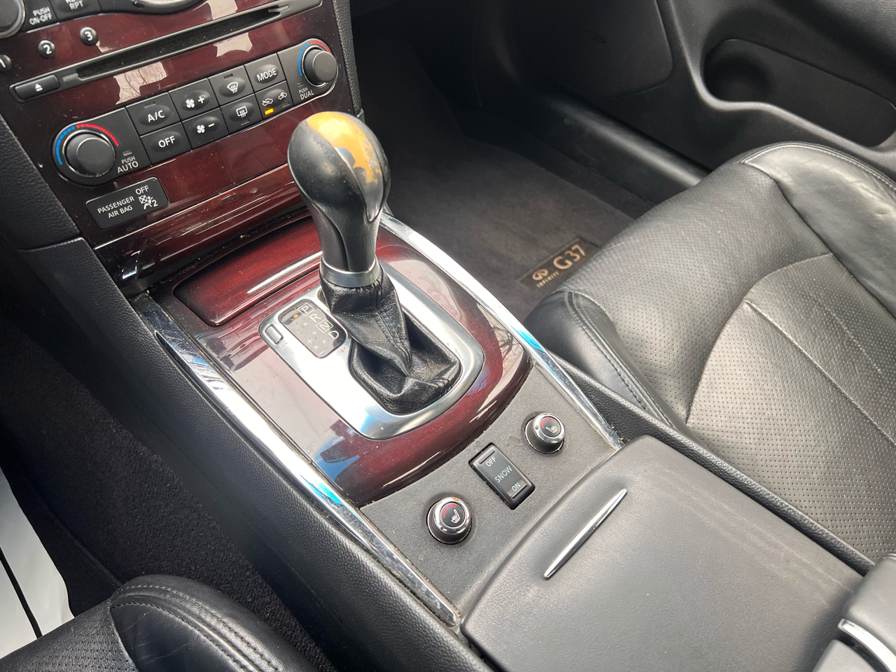 Infiniti G37 Sedan 4dr x AWD 2013