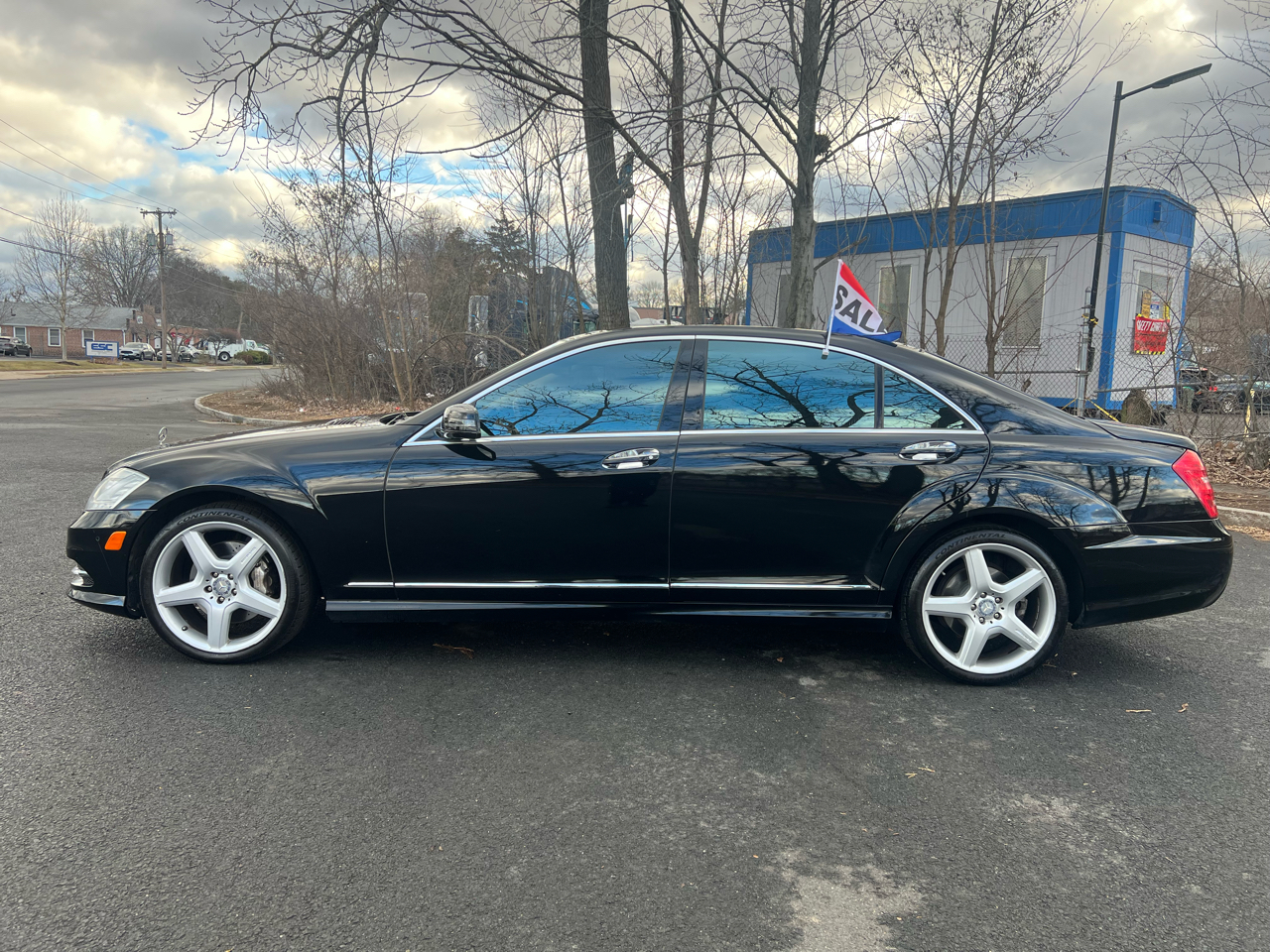 Mercedes-Benz S-Class 4dr Sdn S 550 4MATIC 2013