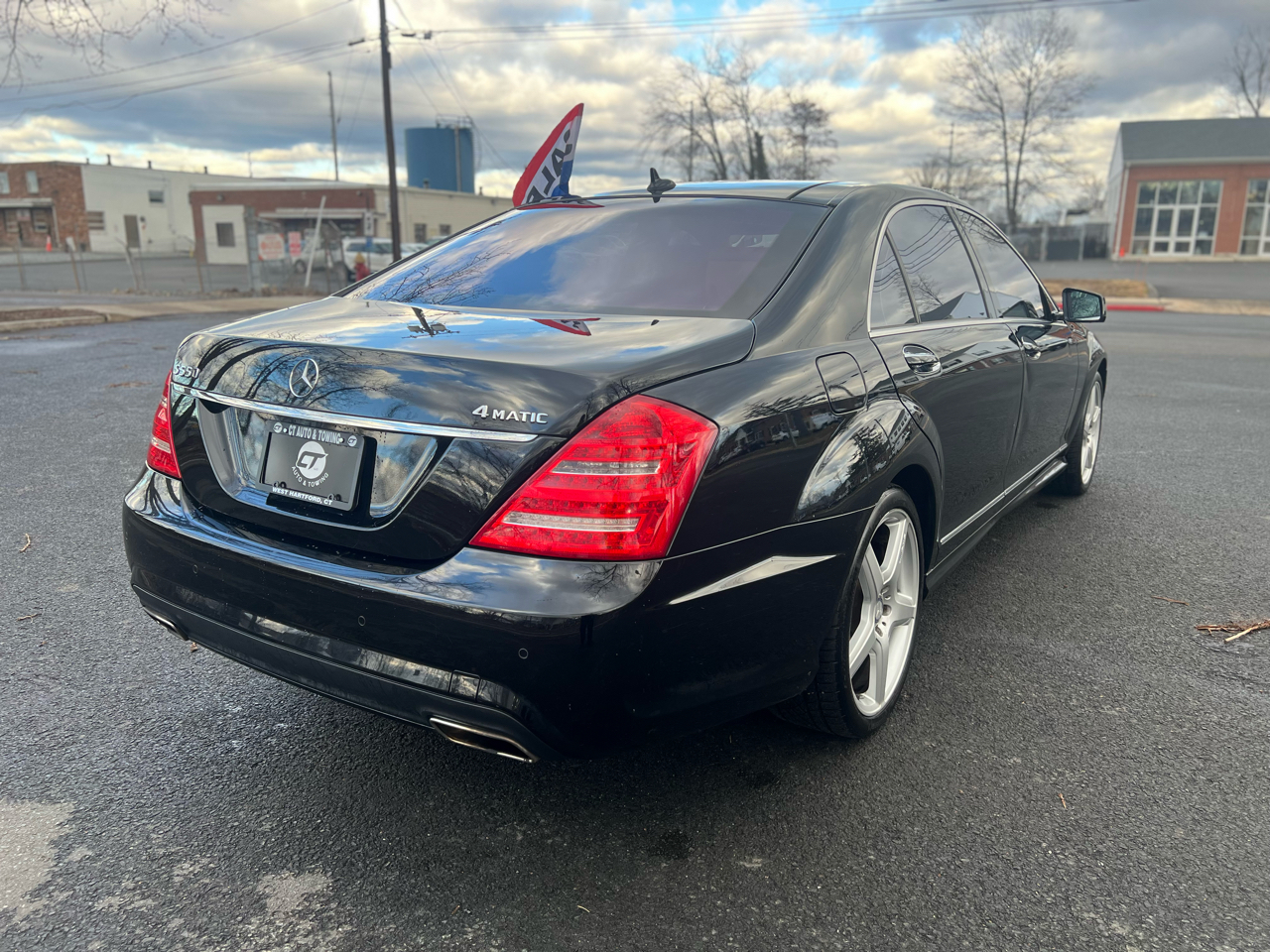 Mercedes-Benz S-Class 4dr Sdn S 550 4MATIC 2013