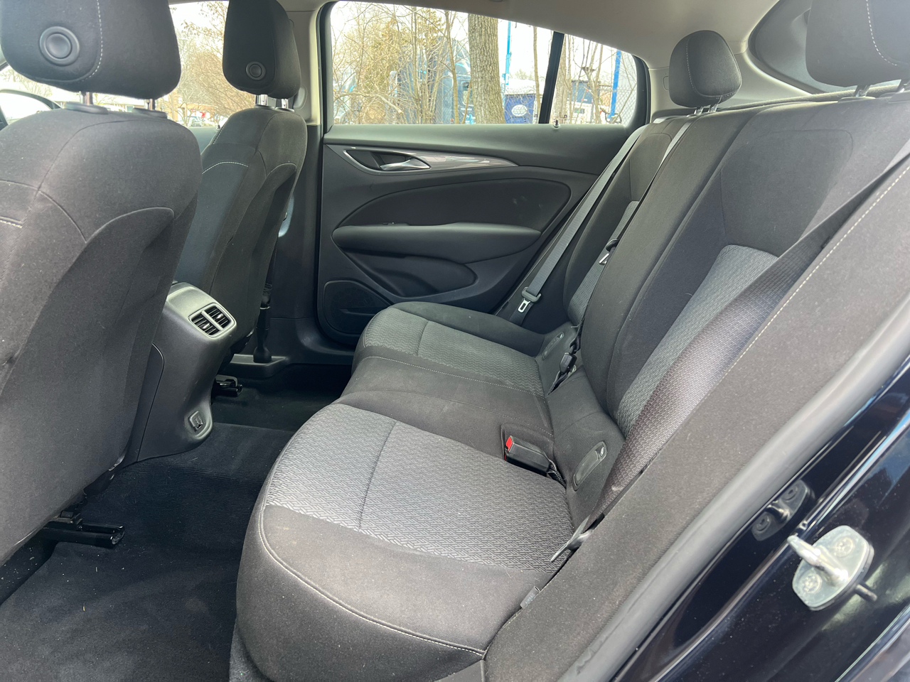 Buick Regal Sportback 4dr Sdn Preferred FWD 2018