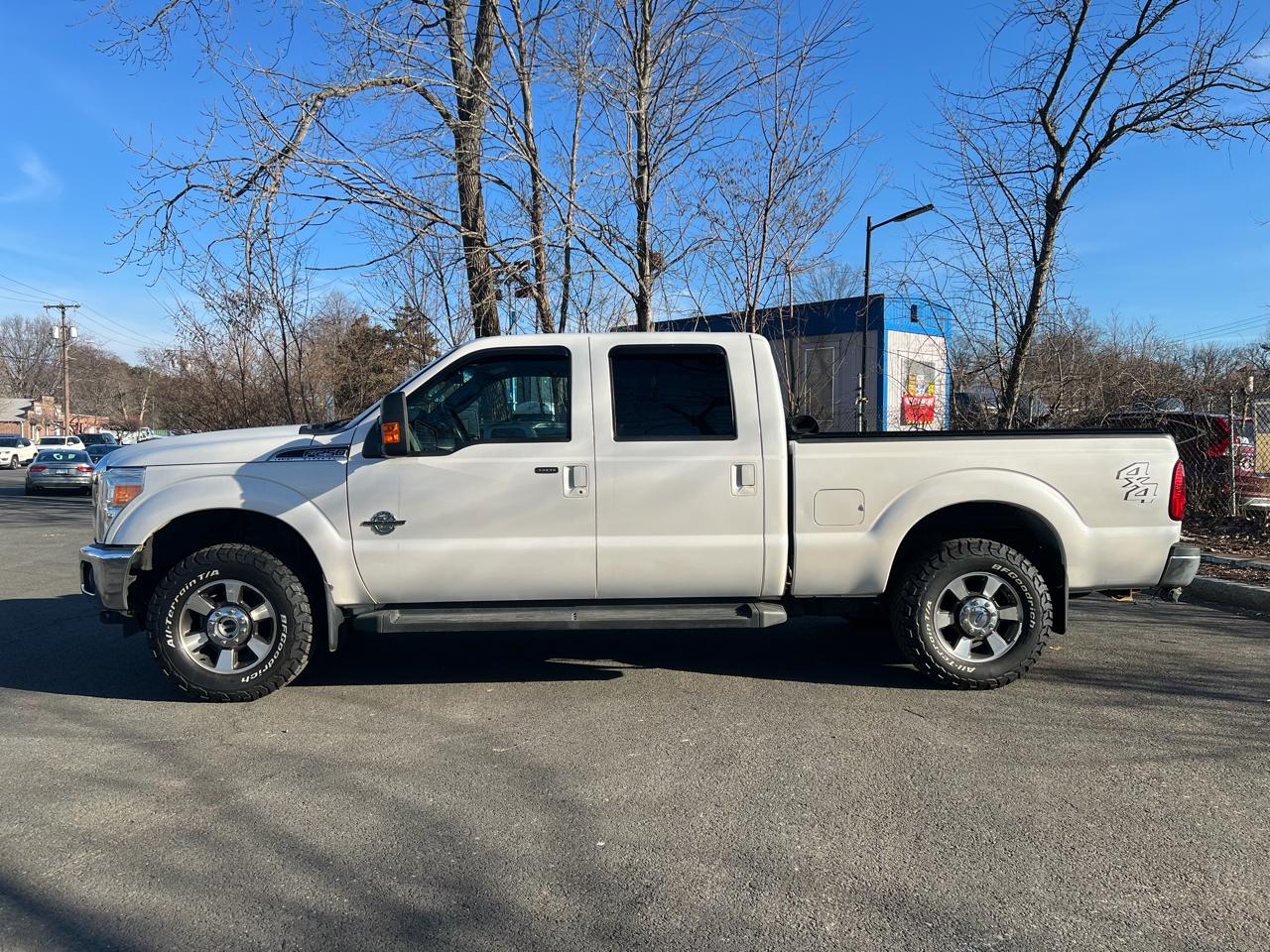 Ford Super Duty F-250 SRW 4WD Crew Cab 156" Lariat 2016