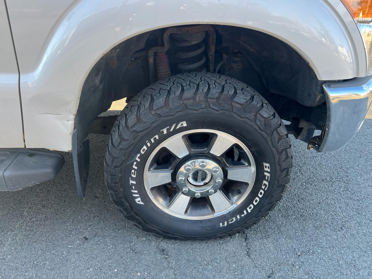 Ford Super Duty F-250 SRW 4WD Crew Cab 156" Lariat 2016