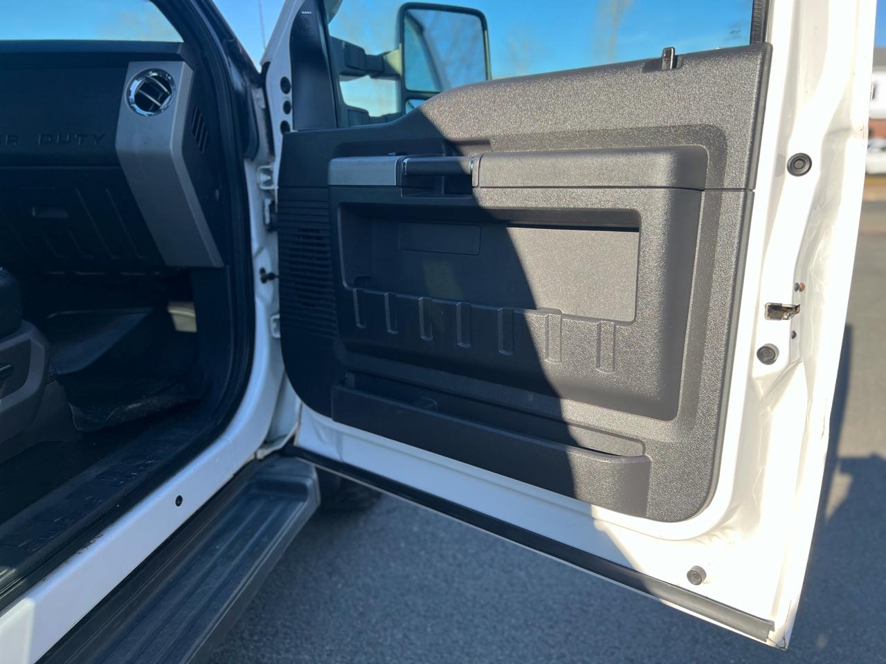 Ford Super Duty F-250 SRW 4WD Crew Cab 156" Lariat 2016