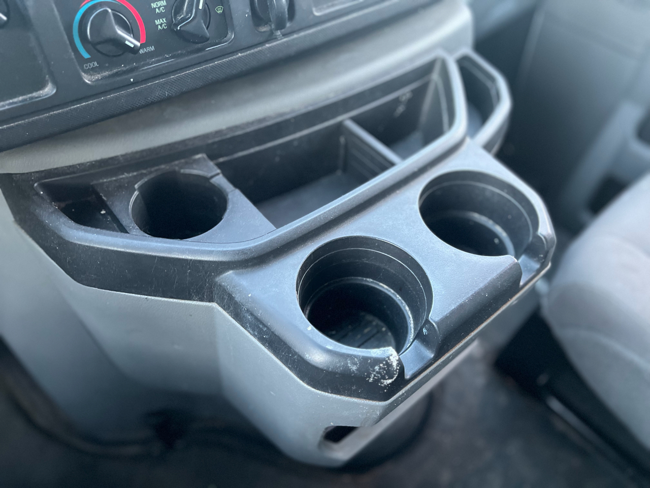 Ford Econoline Cargo Van E-250 Commercial 2013