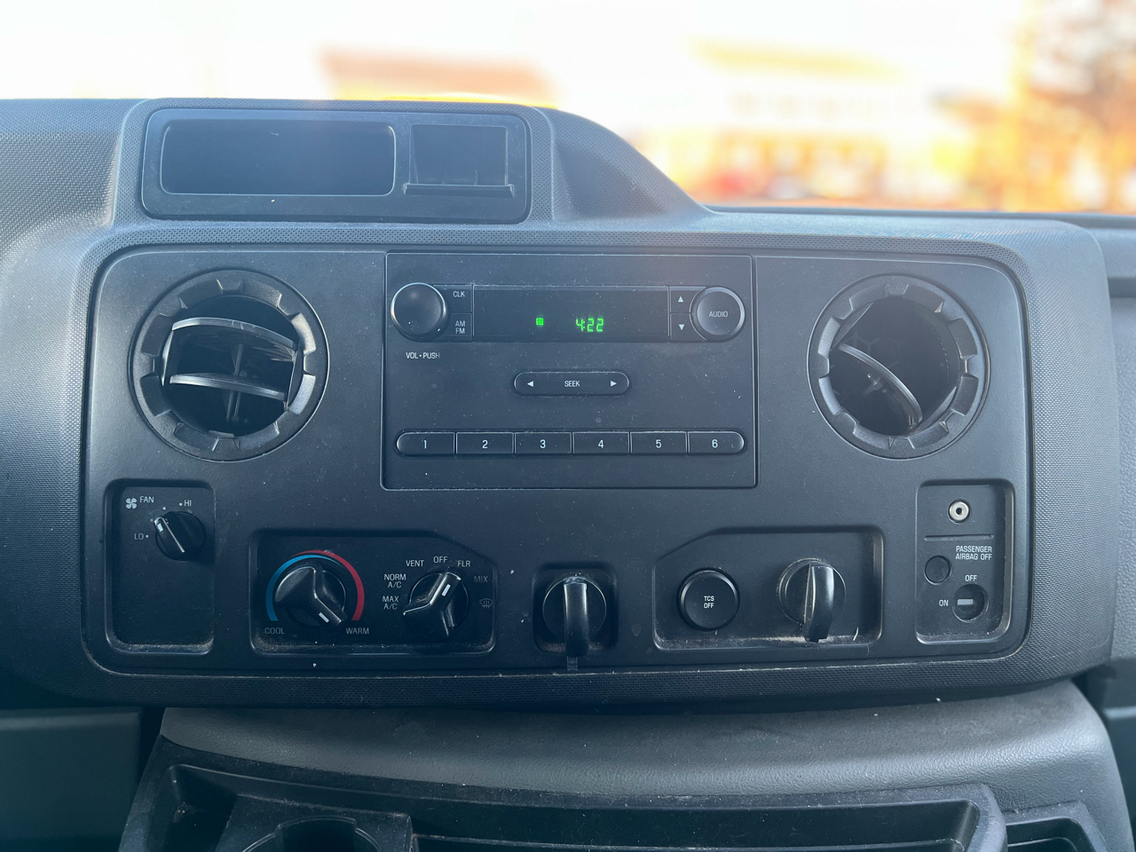 Ford Econoline Cargo Van E-250 Commercial 2013