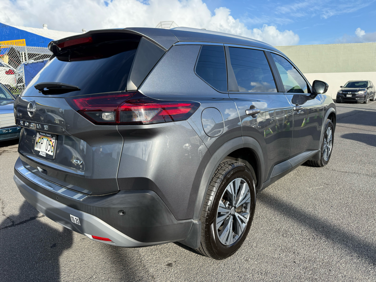 2022 Nissan Rogue SV photo 4