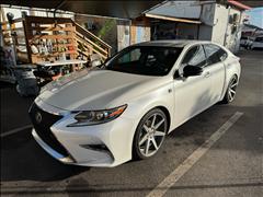 2016 Lexus ES 300h 