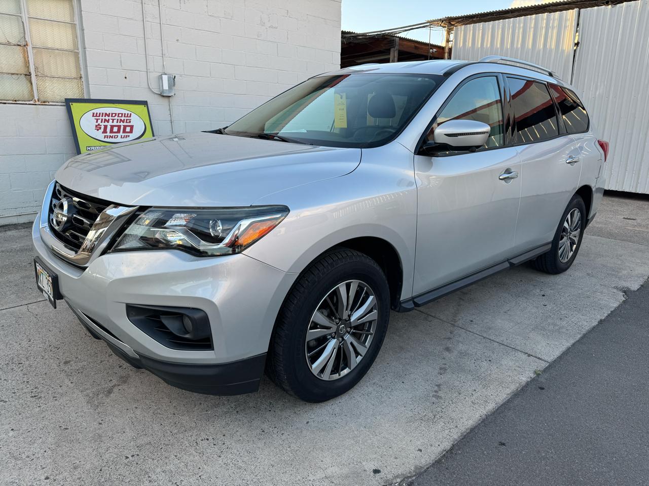 2020 Nissan Pathfinder SL 4WD