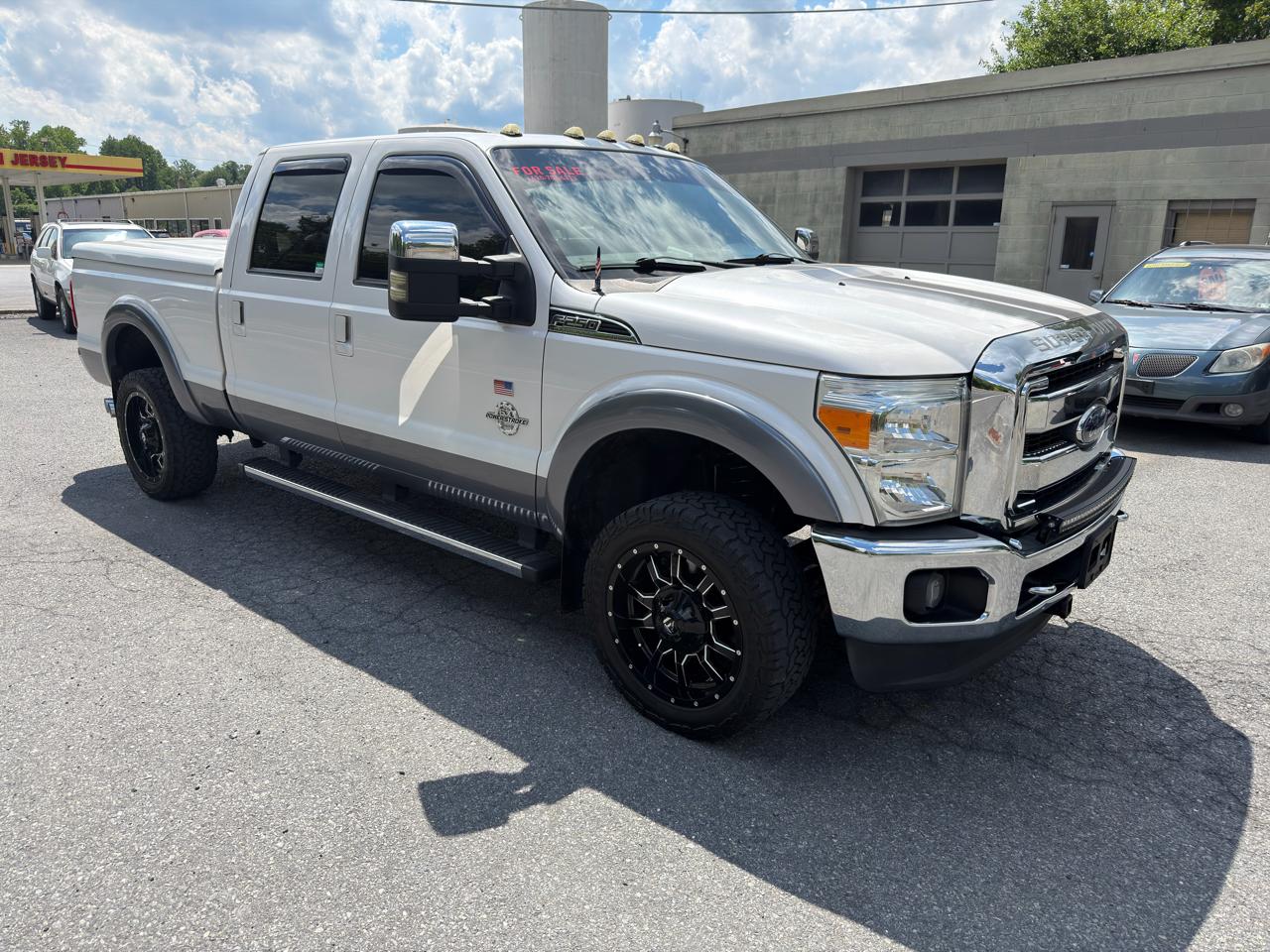 Ford F-250 SD XLT Crew Cab Long Bed 4WD 2015