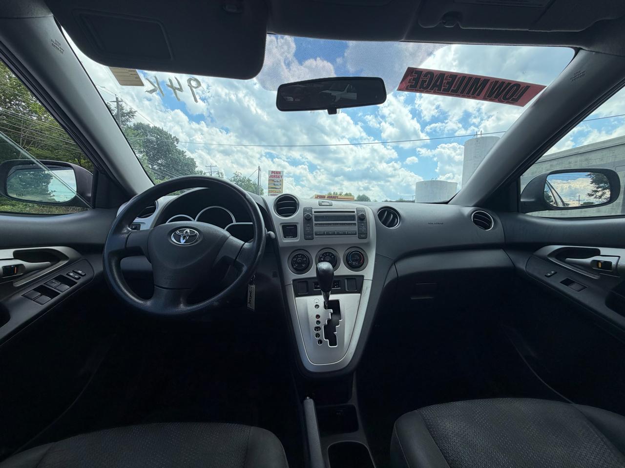 Toyota Matrix Base 4-Speed AT 2009