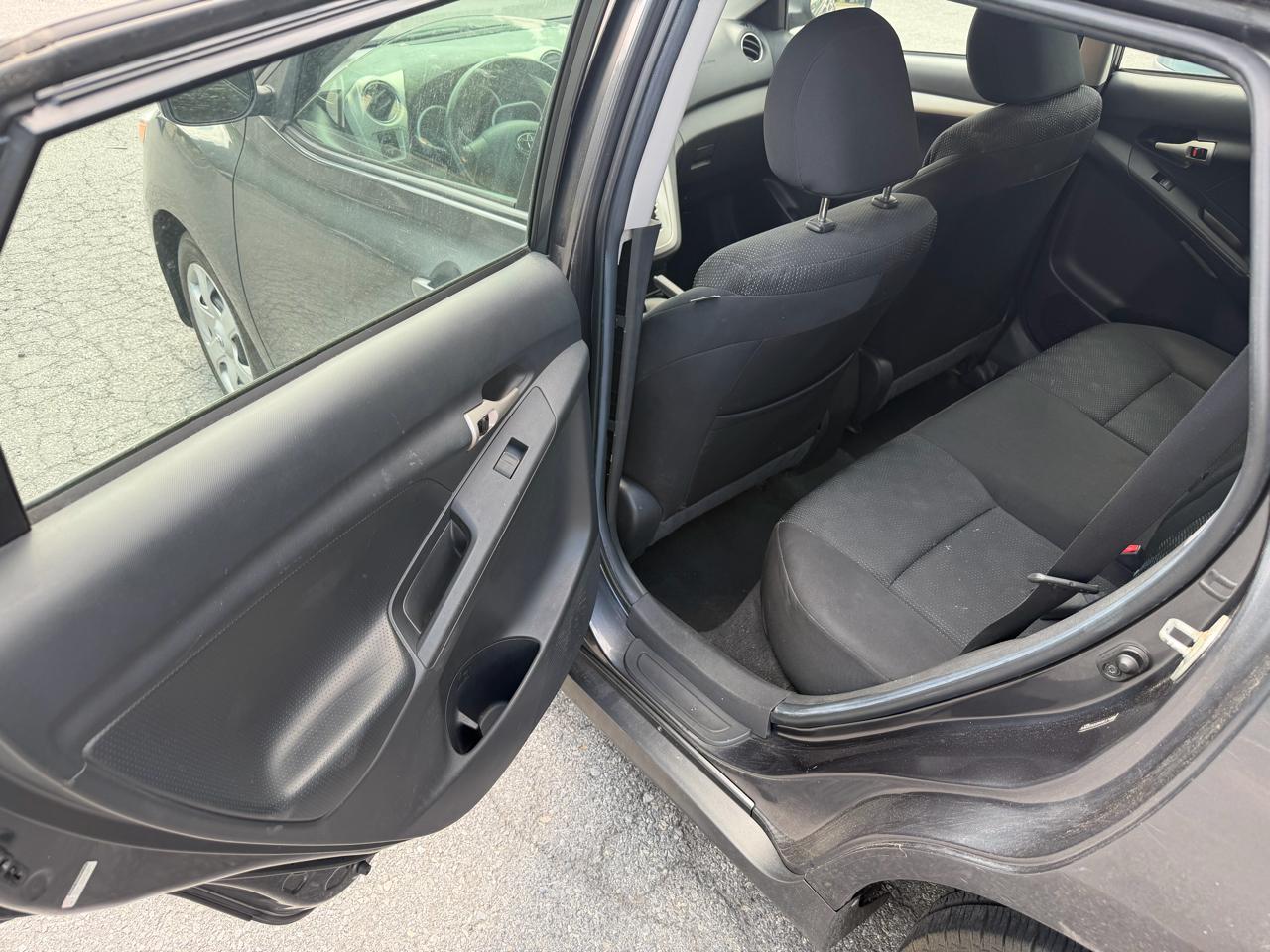 Toyota Matrix Base 4-Speed AT 2009