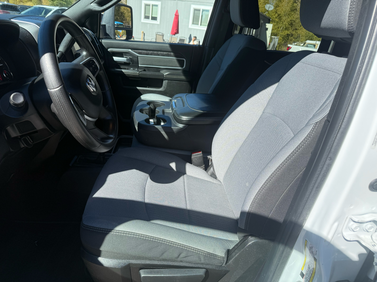 2024 Ram 3500 photo 4
