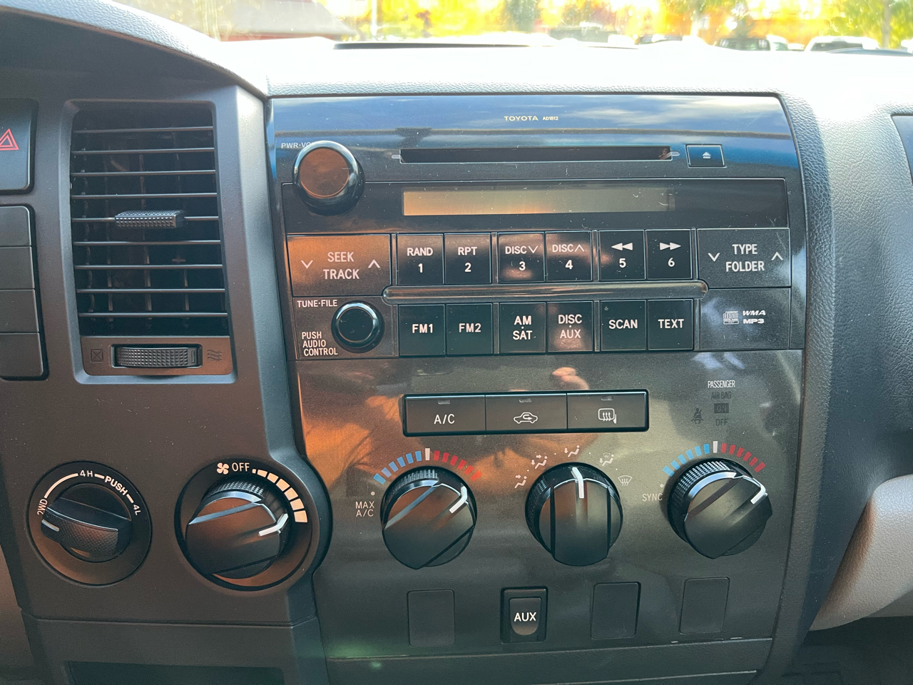 Toyota Tundra 4WD Truck  2013 Toyota Tundra 4WD Truck  2013