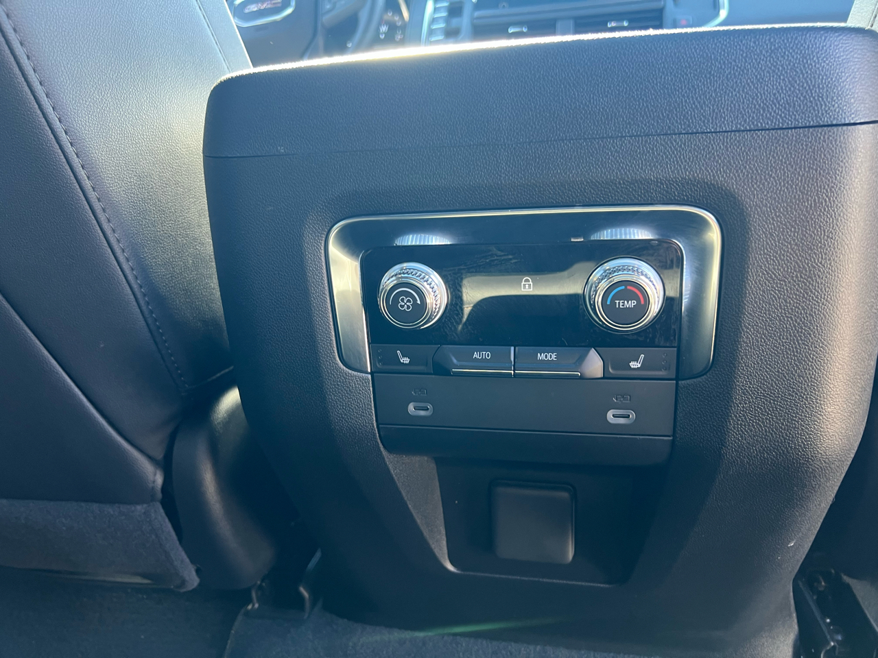 GMC Yukon  2024 GMC Yukon  2024