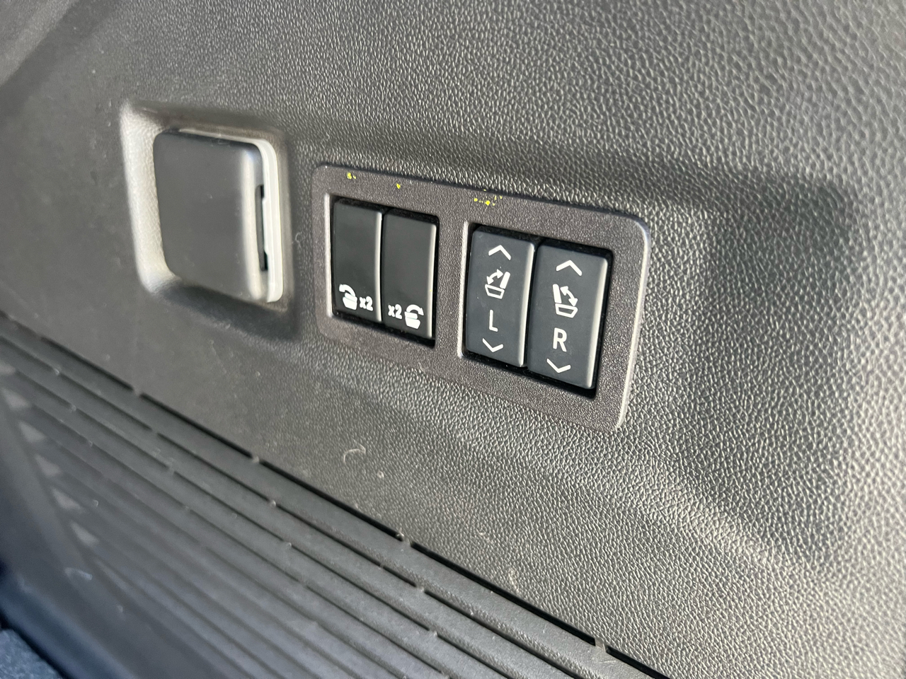 GMC Yukon  2024 GMC Yukon  2024