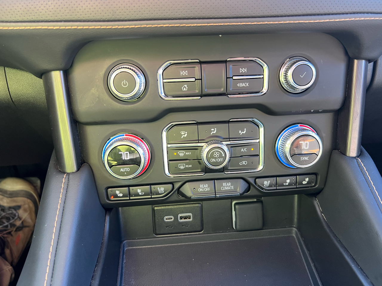 GMC Yukon  2024 GMC Yukon  2024