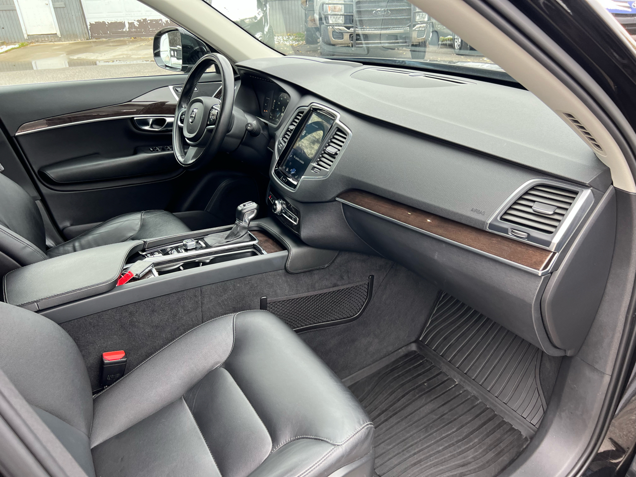 Volvo XC90  2019 Volvo XC90  2019