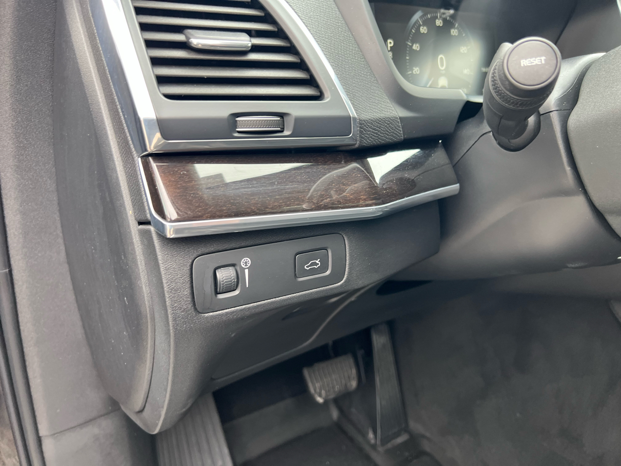 Volvo XC90  2019 Volvo XC90  2019