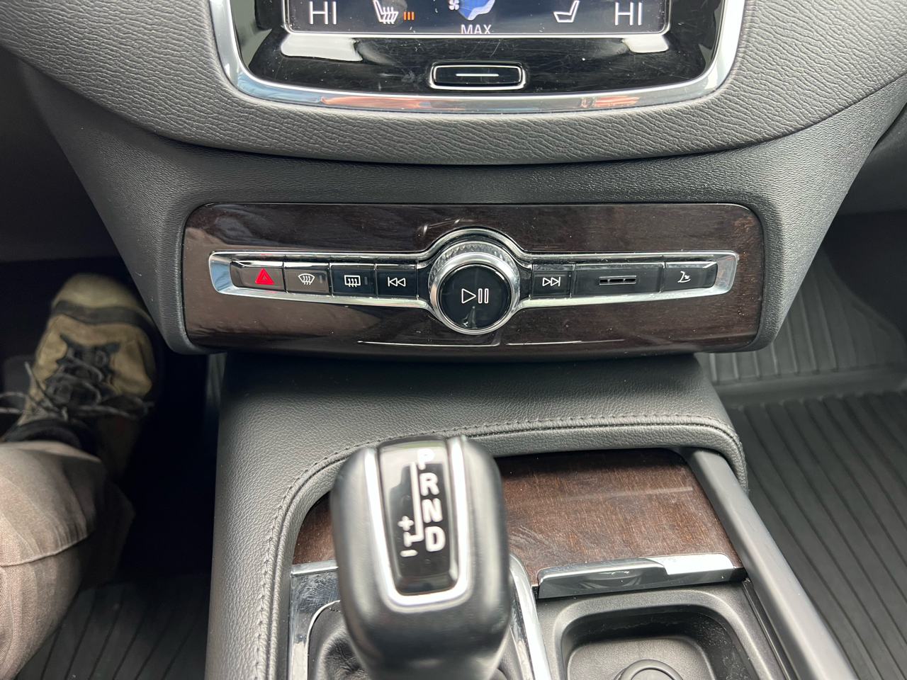 Volvo XC90  2019 Volvo XC90  2019
