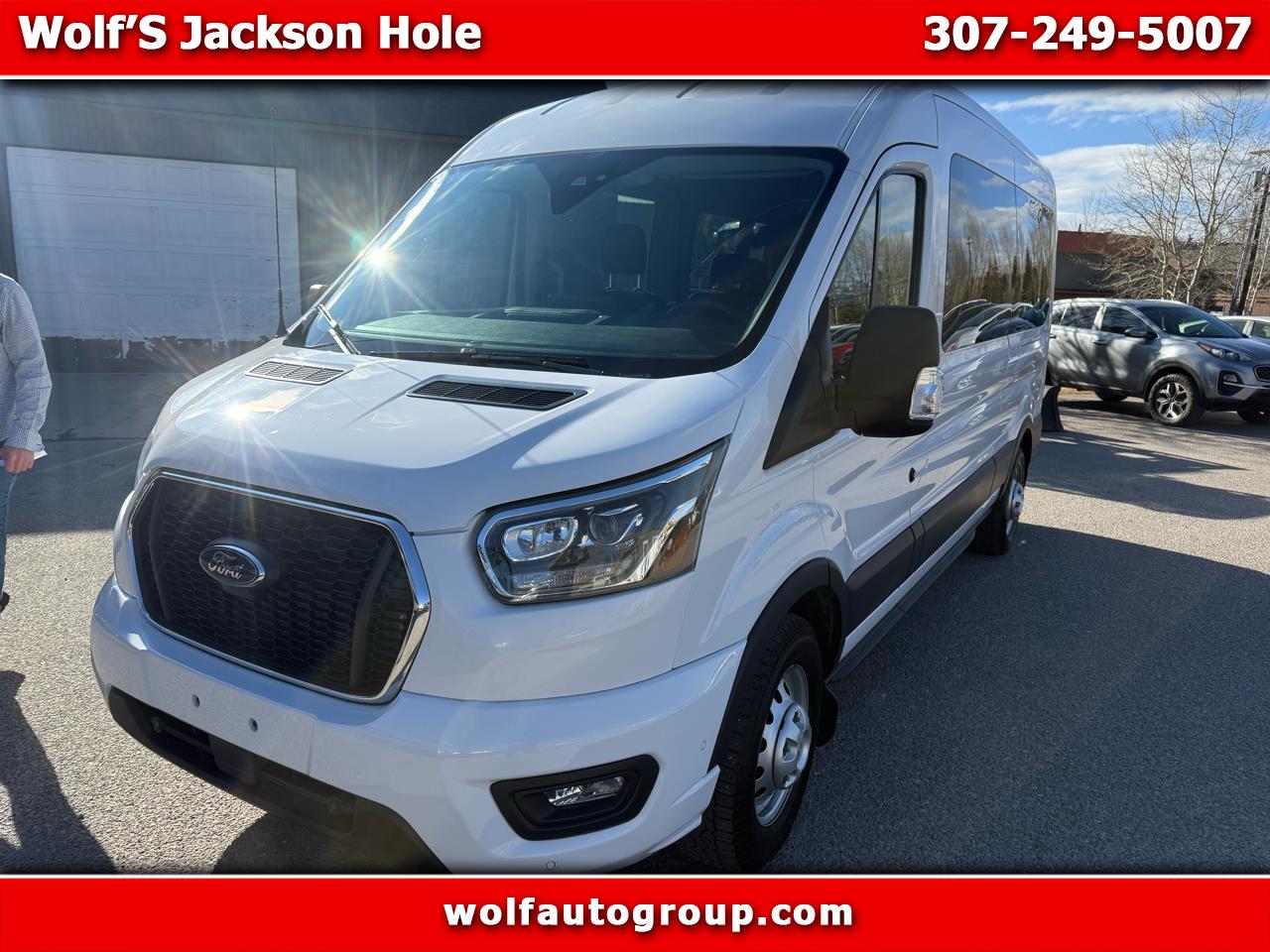 2023 Ford Transit Passenger Wagon T-350