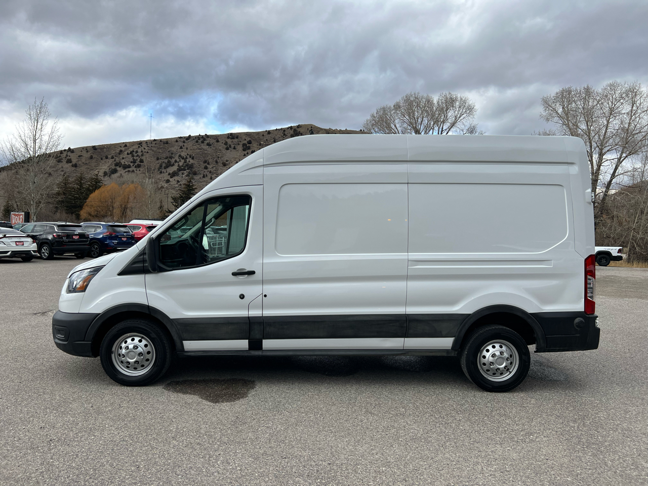 2022 Ford Transit Cargo Van photo 2