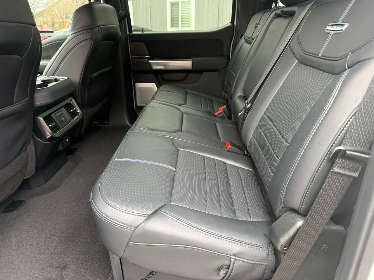 Ford Super Duty F-250 SRW  2025