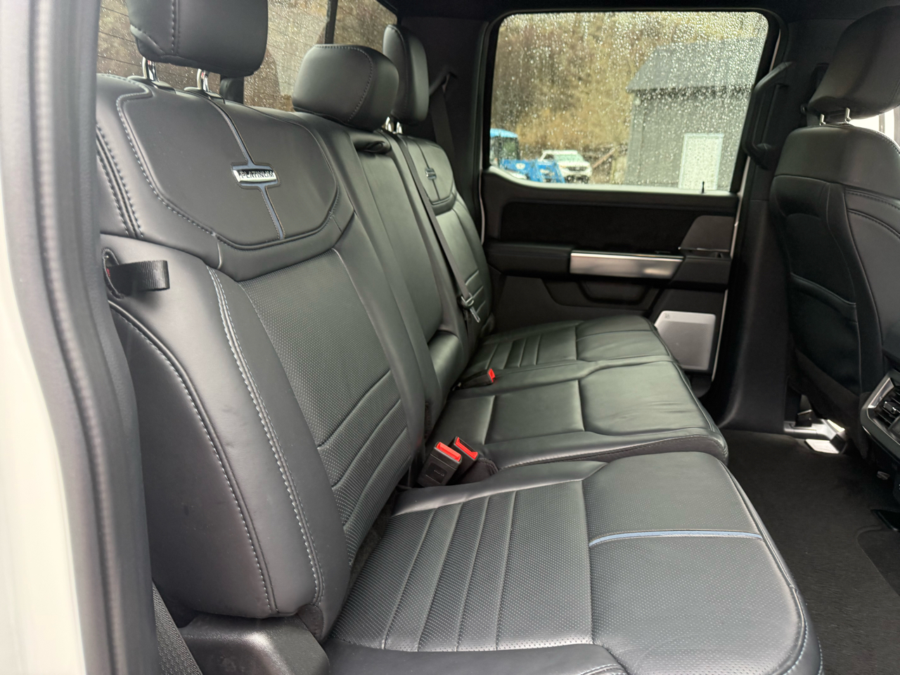 Ford Super Duty F-250 SRW  2025