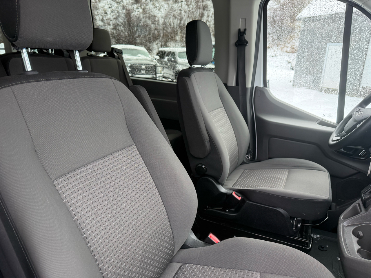 Ford Transit Passenger Wagon  2024