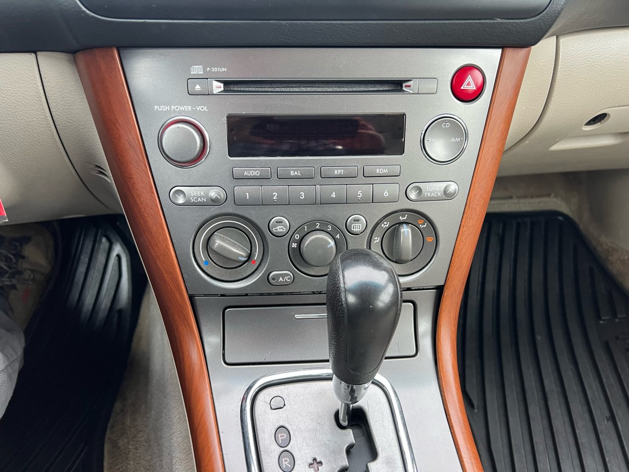 Subaru Legacy Wagon (Natl)  2005