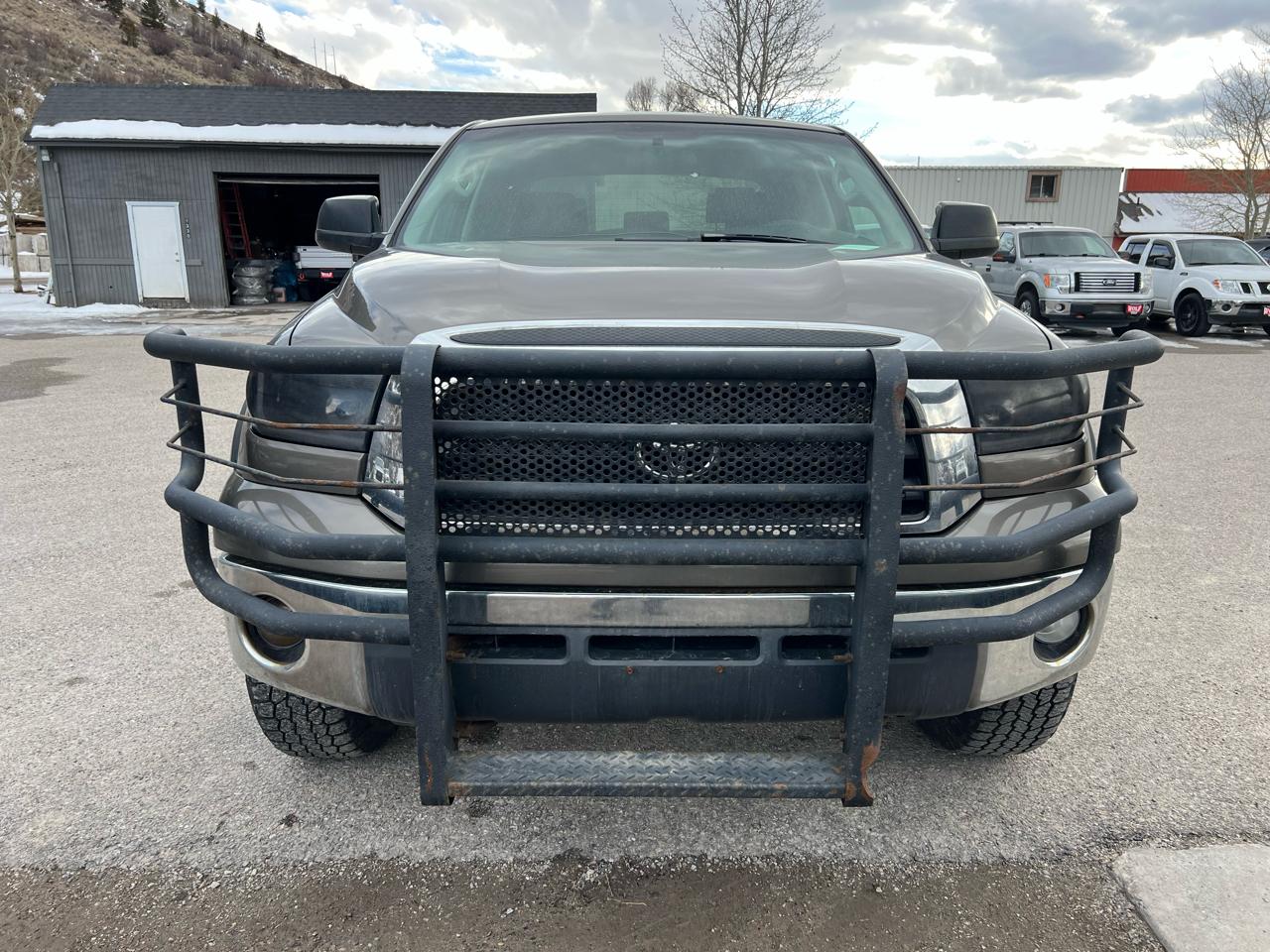 Toyota Tundra 4WD Truck  2008