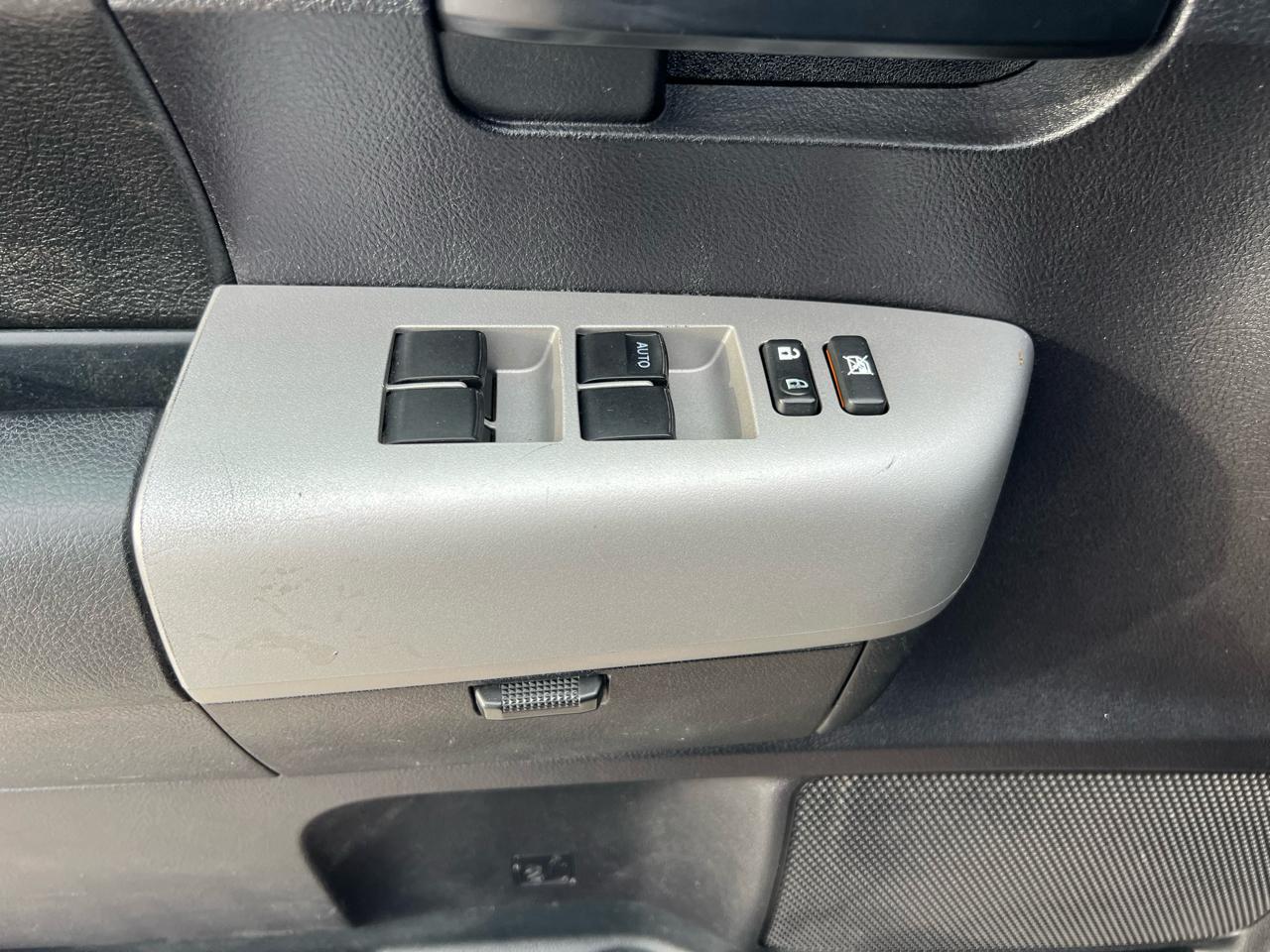 Toyota Tundra 4WD Truck  2008