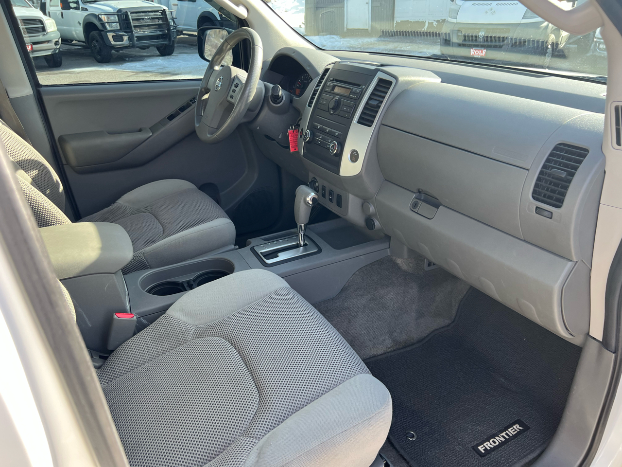 Nissan Frontier  2010