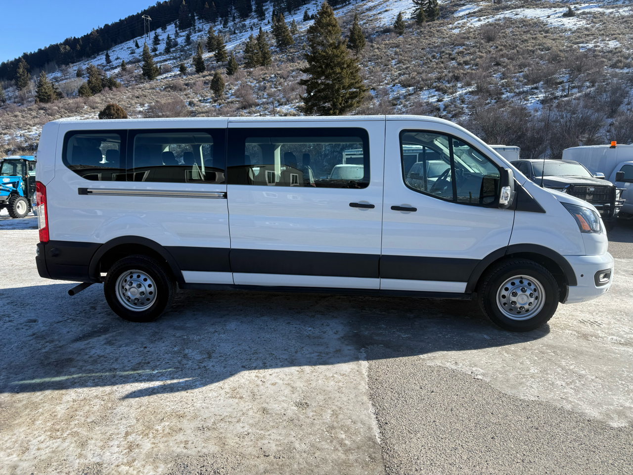 Ford Transit Passenger Wagon  2024