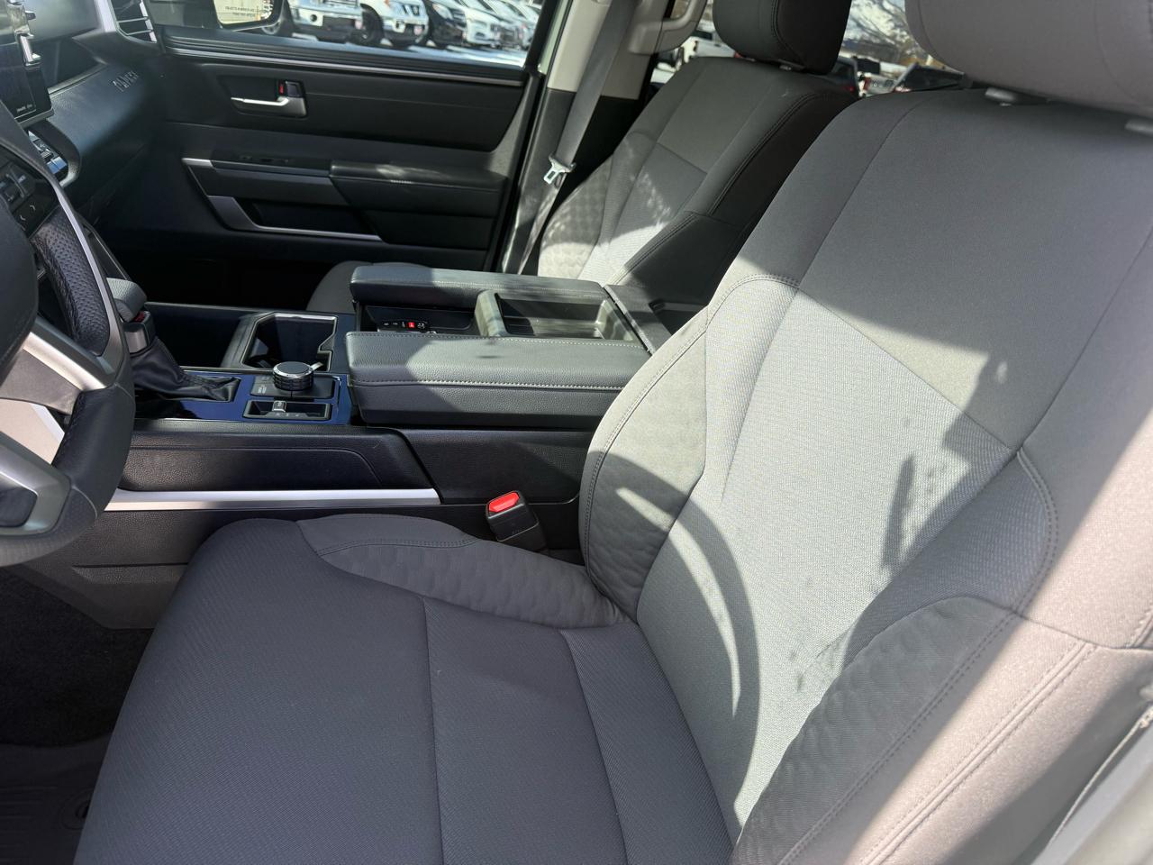 Toyota Tundra 4WD  2023