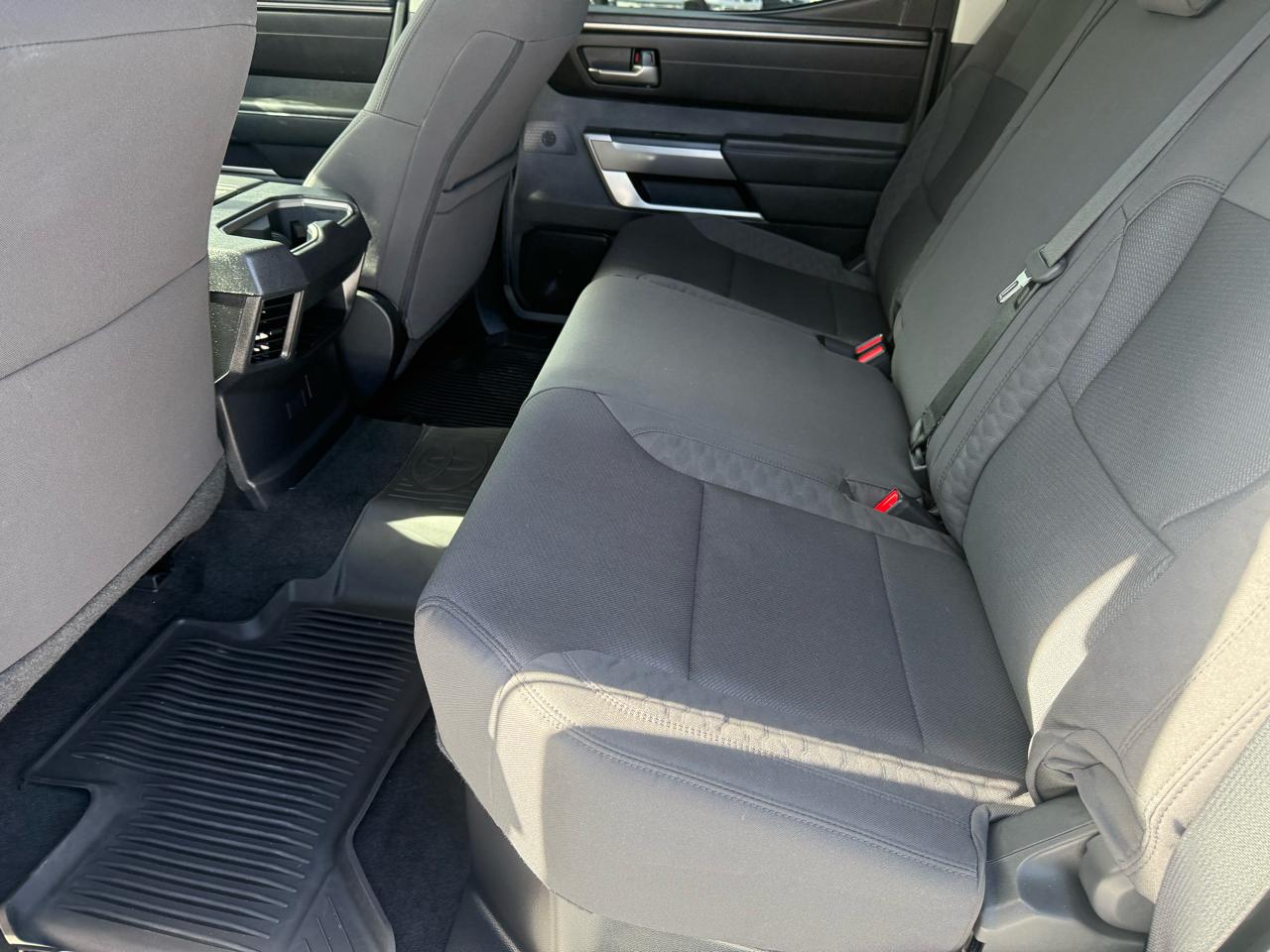 Toyota Tundra 4WD  2023