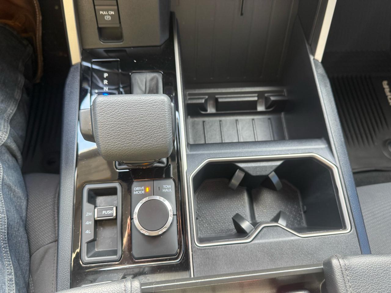 Toyota Tundra 4WD  2023