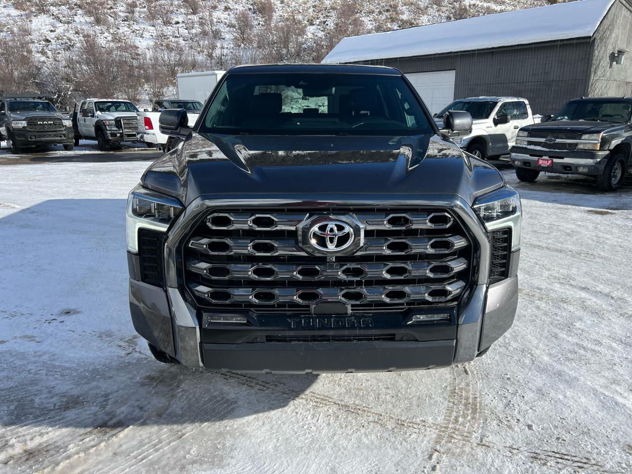 Toyota Tundra 4WD  2025