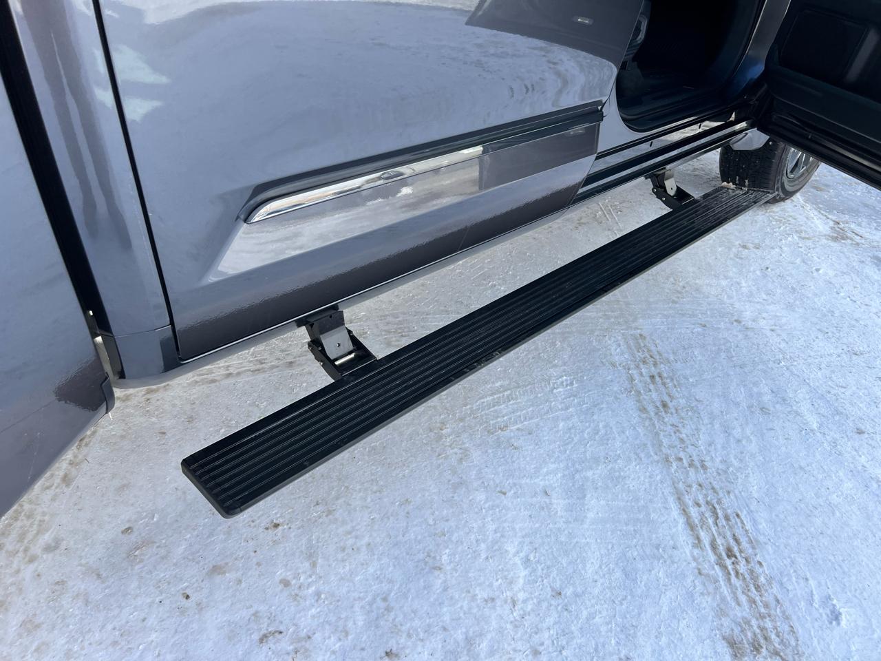 Toyota Tundra 4WD  2025