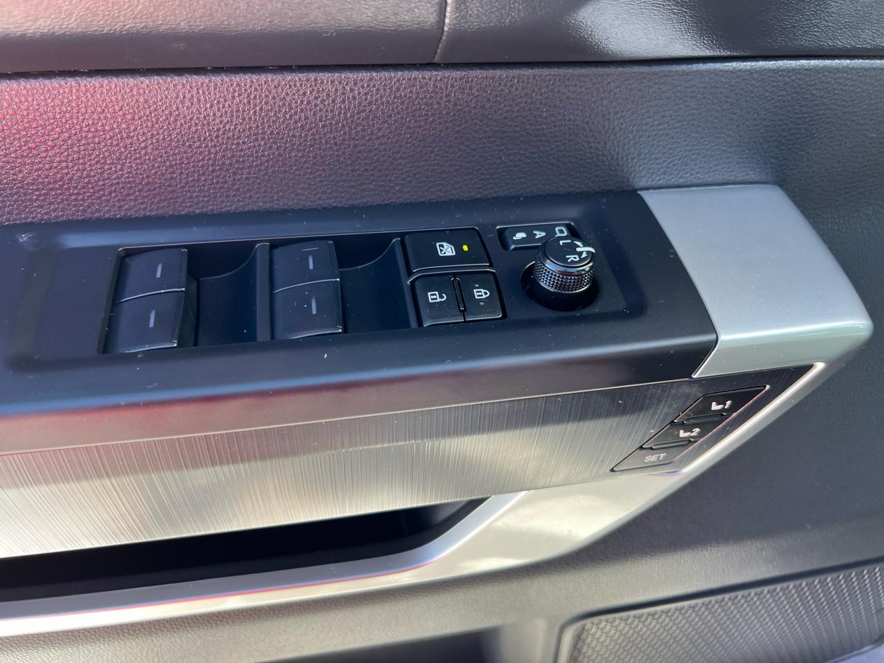 Toyota Tundra 4WD  2025