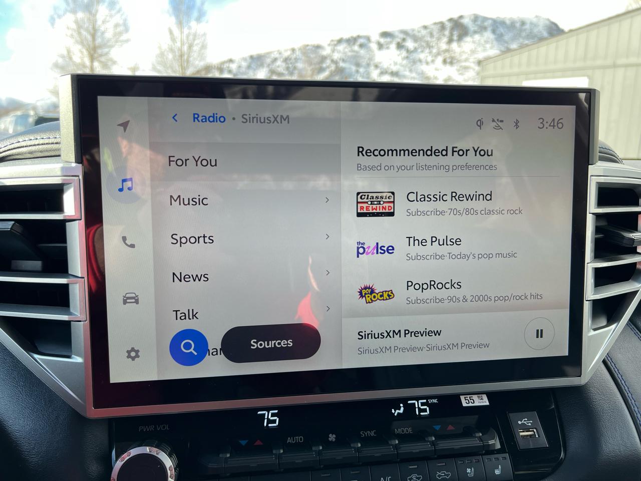 Toyota Tundra 4WD  2025