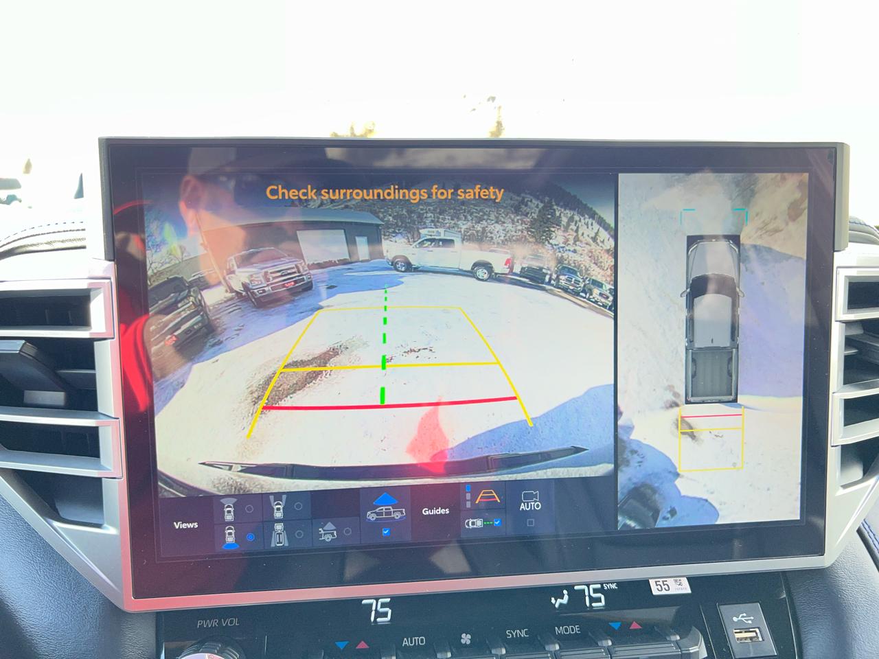 Toyota Tundra 4WD  2025