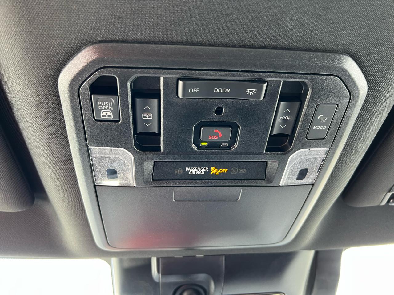 Toyota Tundra 4WD  2025