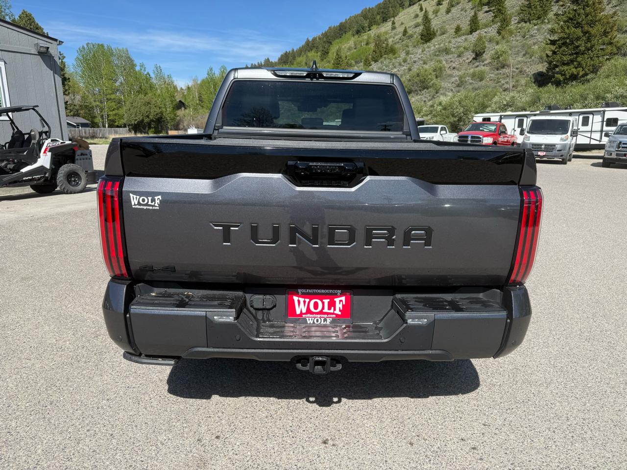 Toyota Tundra 4WD  2025